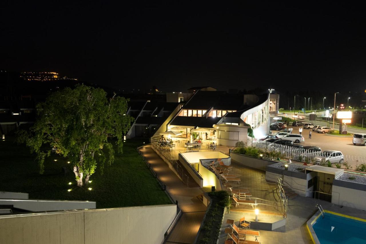 Alba Hotel Exterior foto